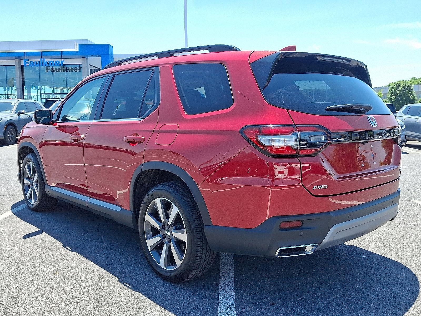 2025 Honda Pilot Touring AWD