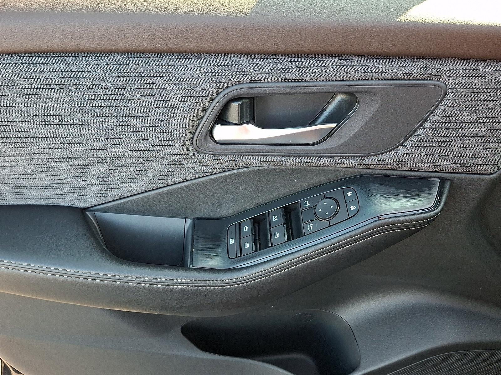2023 Nissan Rogue AWD SV