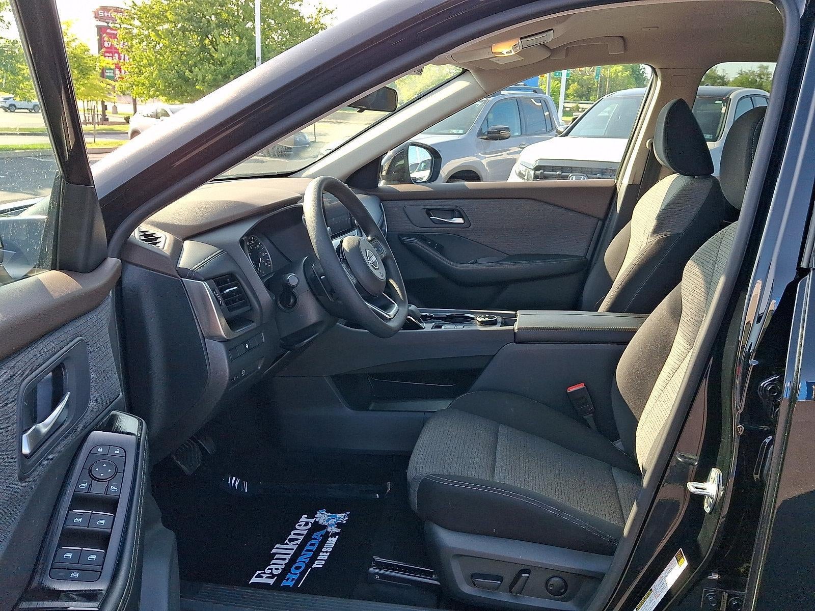 2023 Nissan Rogue AWD SV