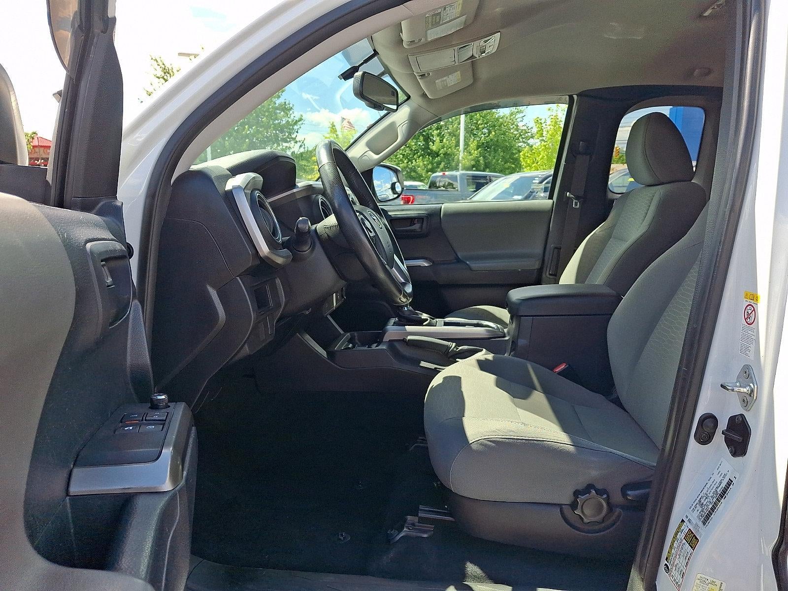 2017 Toyota Tacoma SR5 Access Cab 6' Bed V6 4x4 AT (SE)