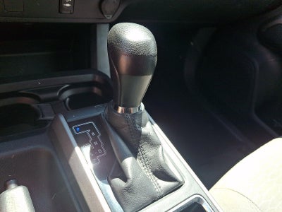 2017 Toyota Tacoma SR5 Access Cab 6' Bed V6 4x4 AT (SE)