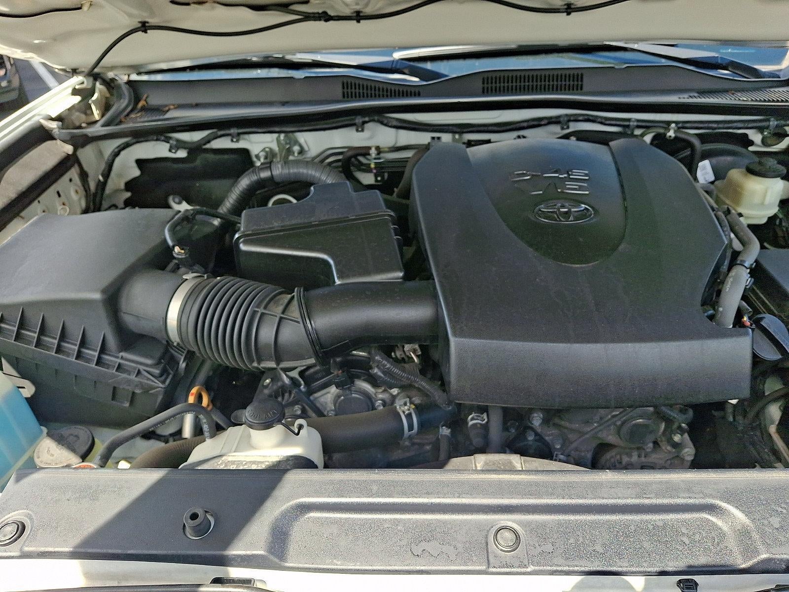 2017 Toyota Tacoma SR5 Access Cab 6' Bed V6 4x4 AT (SE)