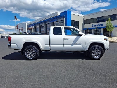 2017 Toyota Tacoma SR5 Access Cab 6' Bed V6 4x4 AT (SE)