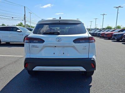 2026 Toyota Corolla Cross LE 4WD (Natl)