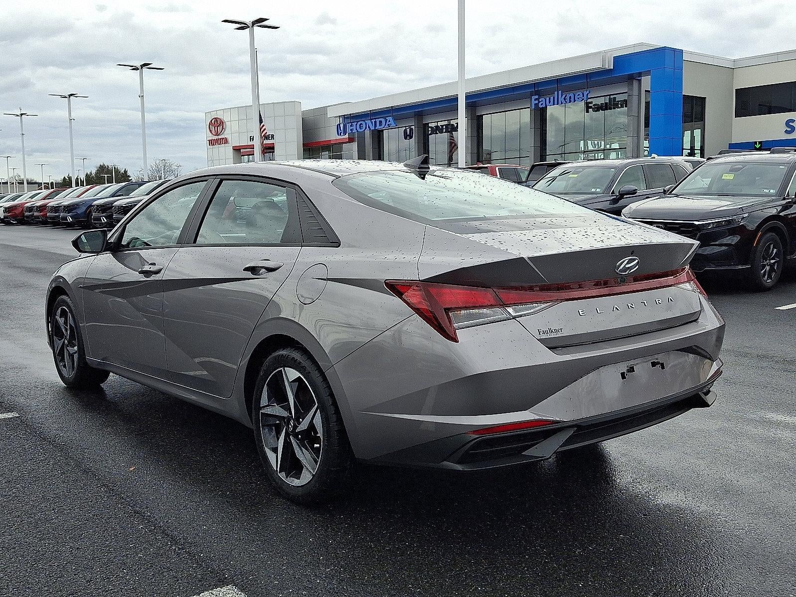 2023 Hyundai ELANTRA SEL IVT