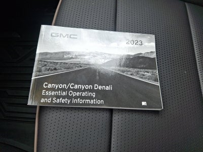 2023 GMC Canyon Crew Cab Short Box 4-Wheel Drive Denali