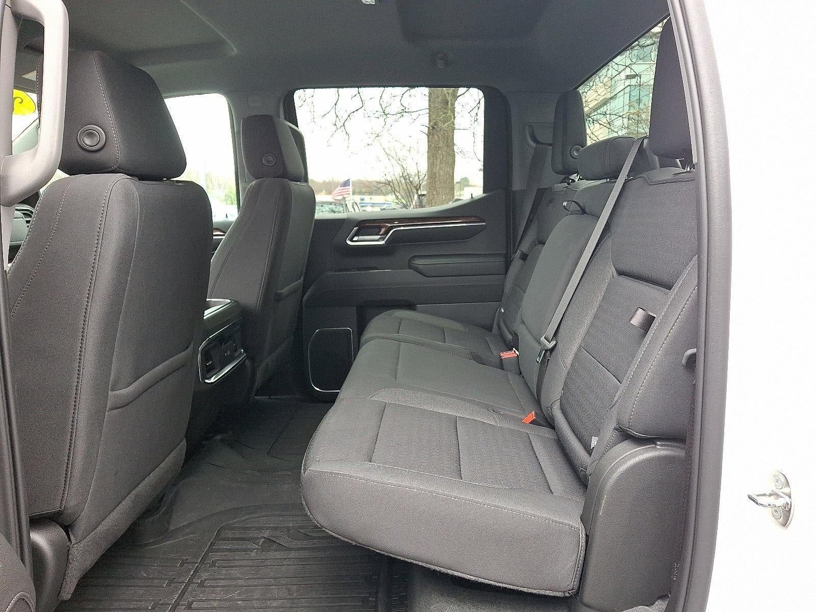 2023 GMC Sierra 1500 Crew Cab Short Box 4-Wheel Drive Elevation 3SB