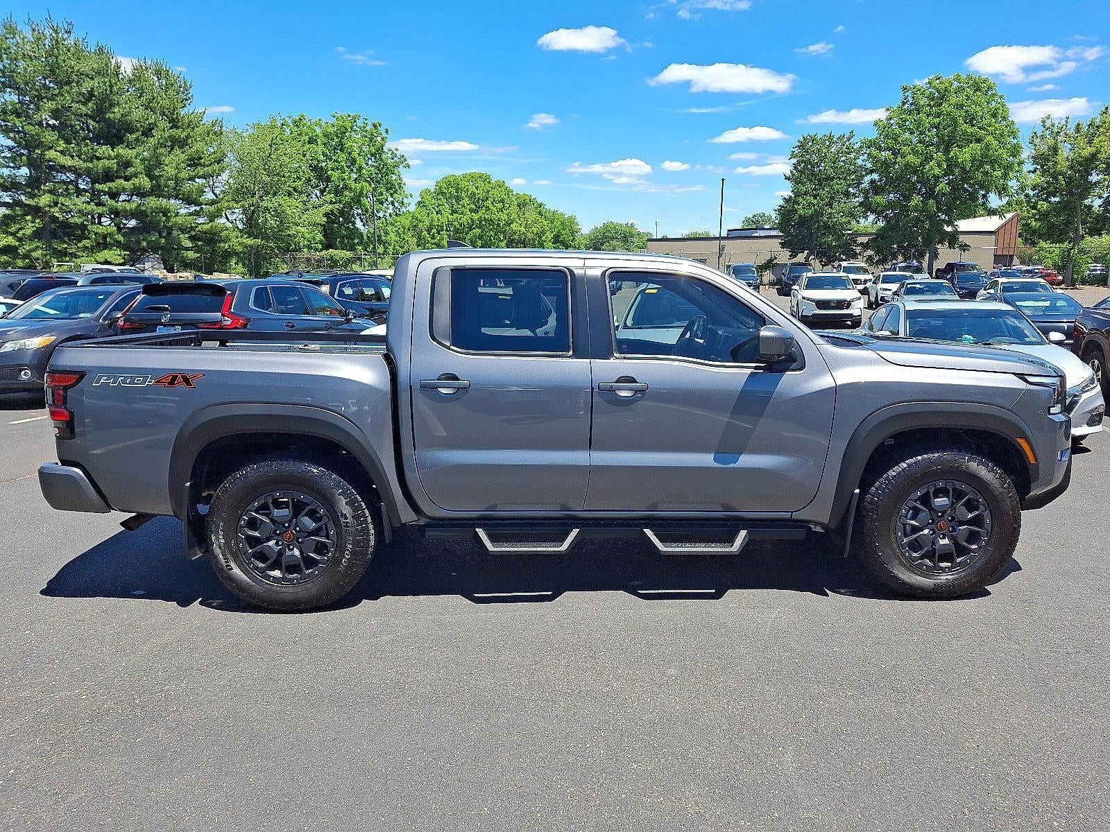 2024 Nissan Frontier Crew Cab 4x4 PRO-4X