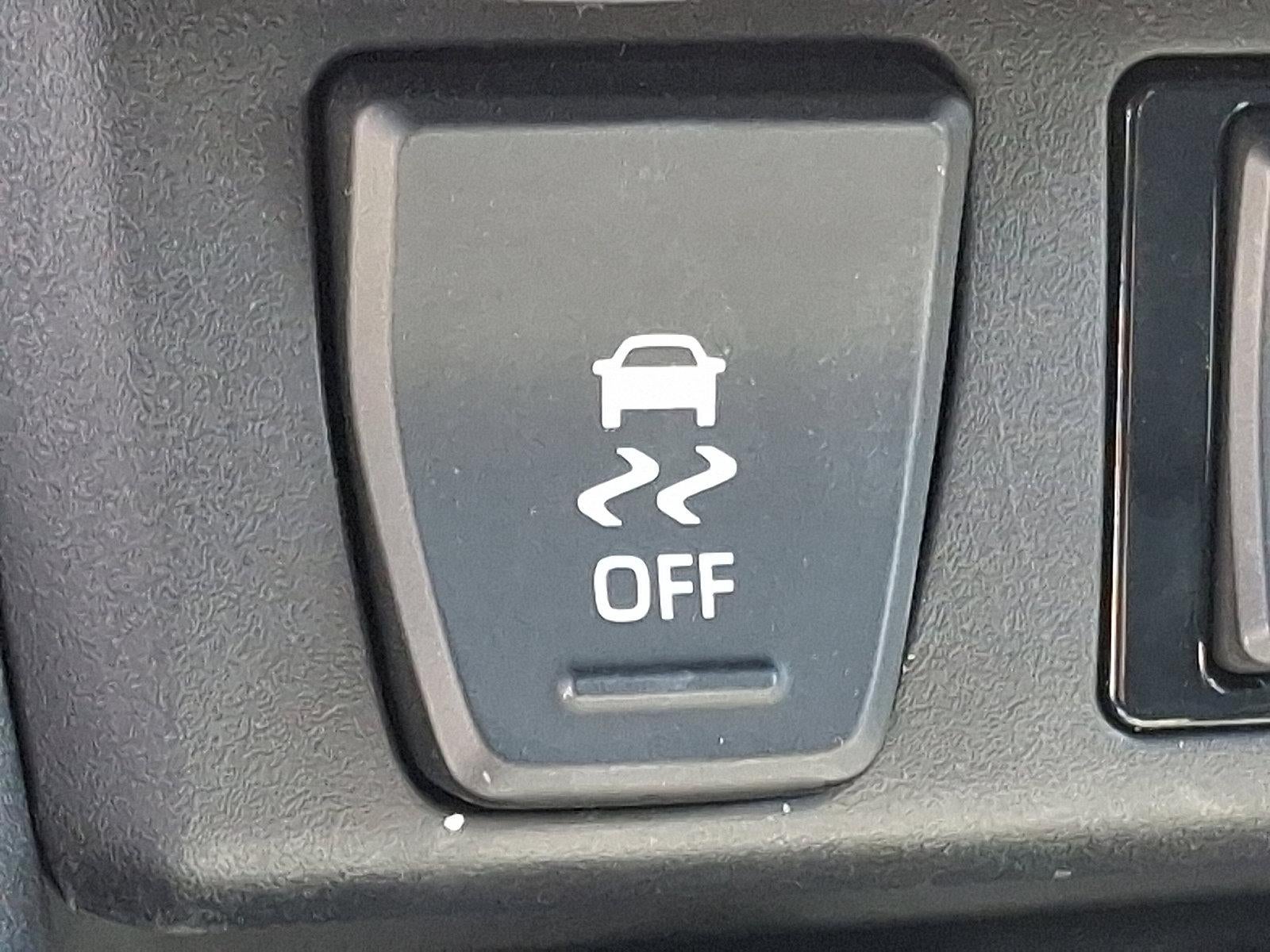2025 Toyota RAV4 XLE Premium AWD (Natl)