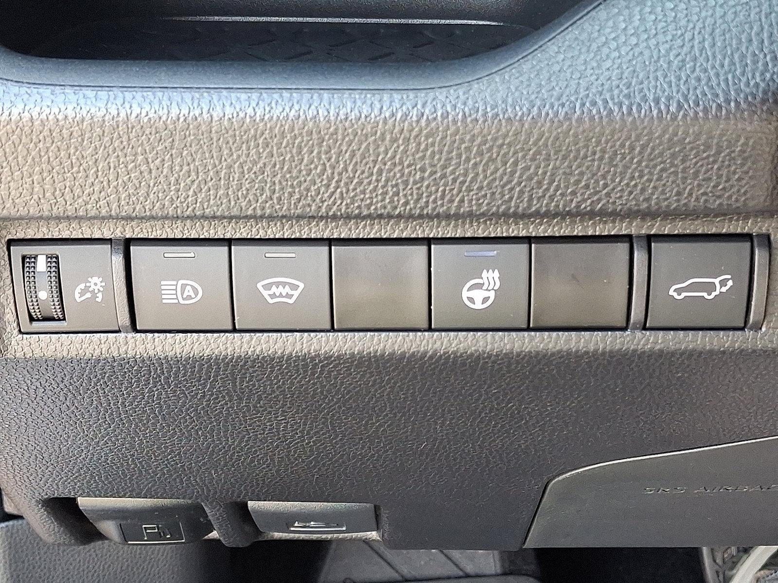 2025 Toyota RAV4 XLE Premium AWD (Natl)
