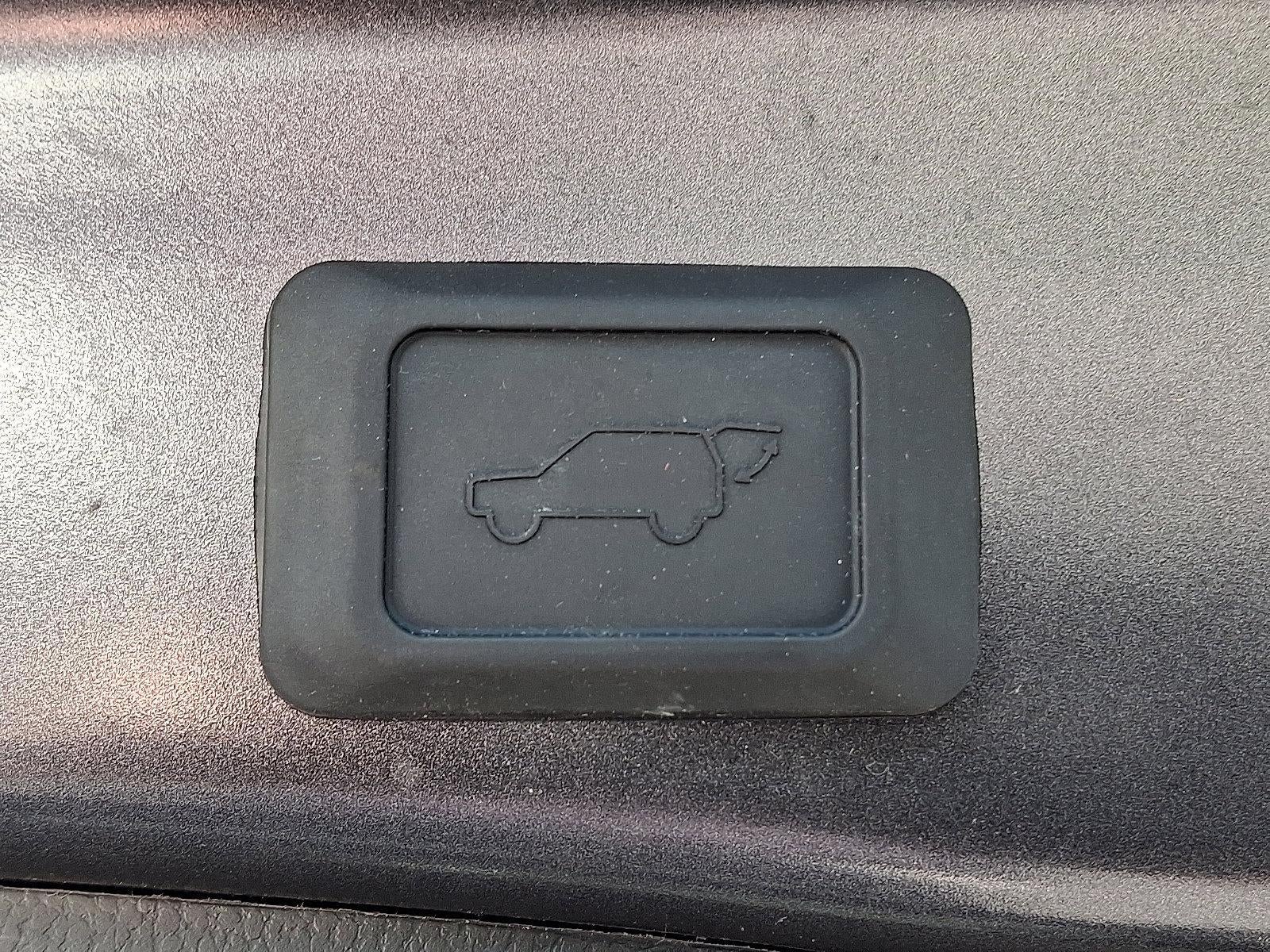 2025 Toyota RAV4 XLE Premium AWD (Natl)