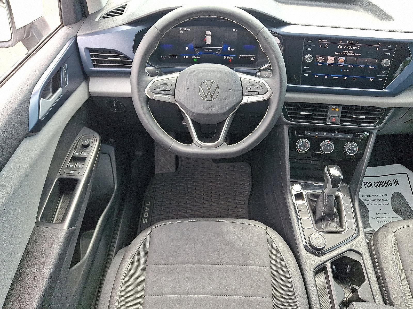 2023 Volkswagen Taos SE 4MOTION