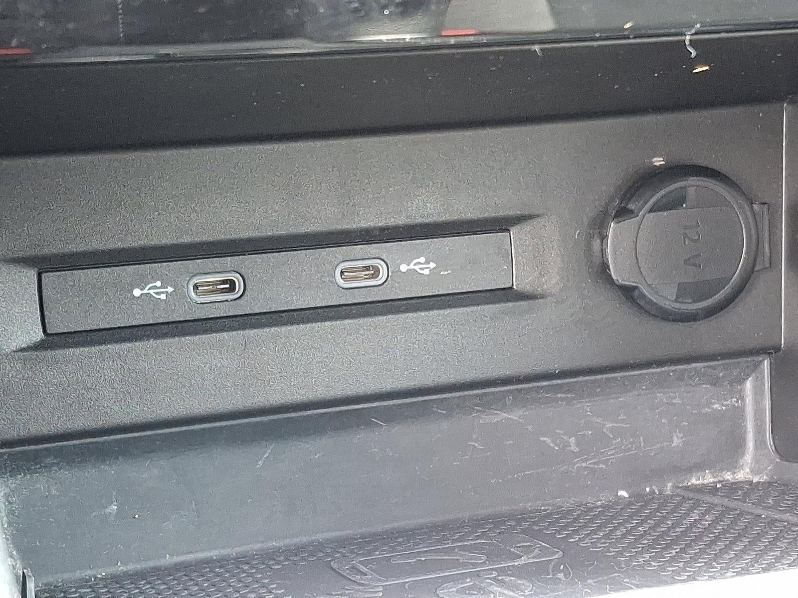 2023 Volkswagen Taos SE 4MOTION