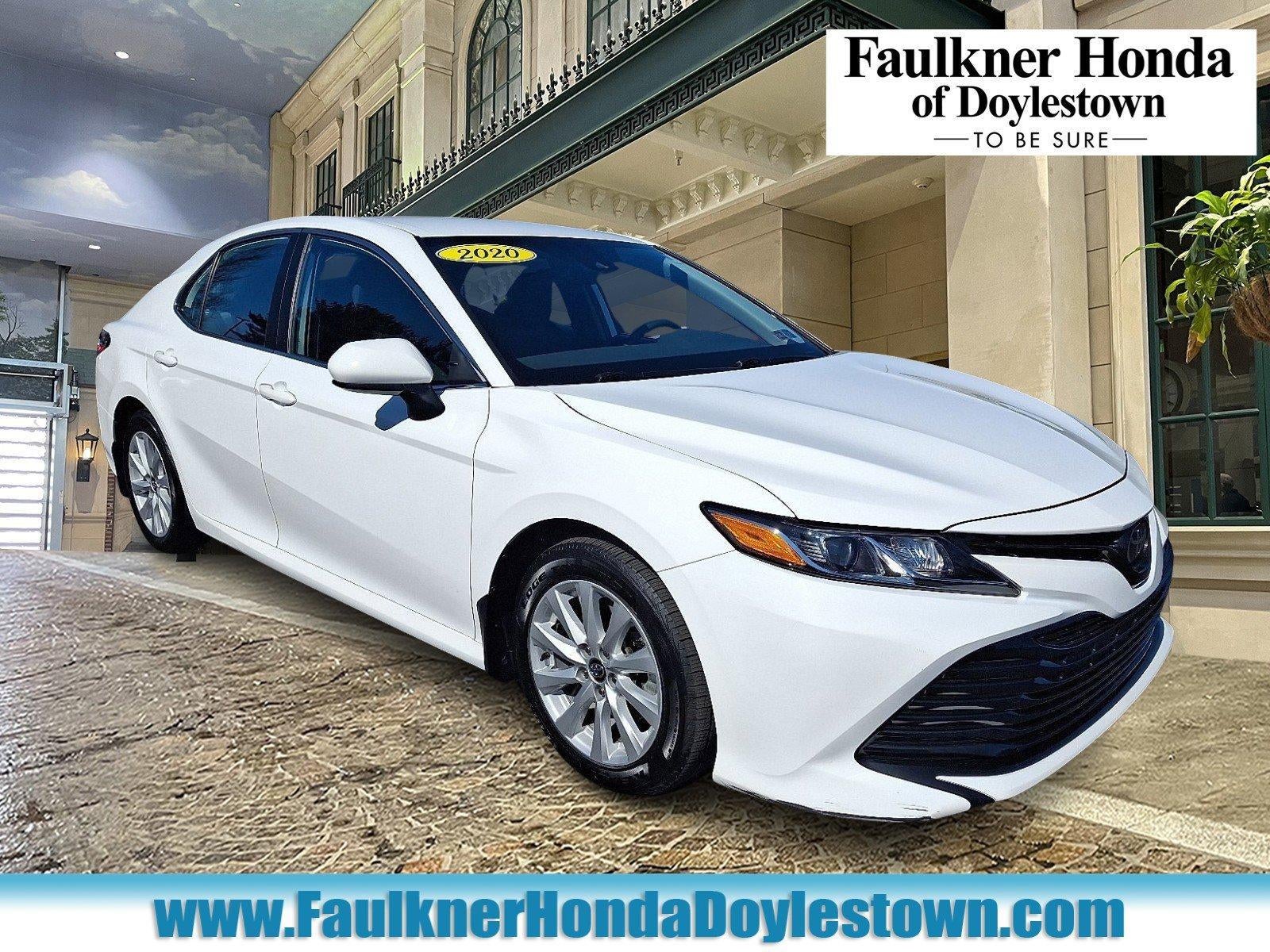 2020 Toyota Camry LE Auto (Natl)