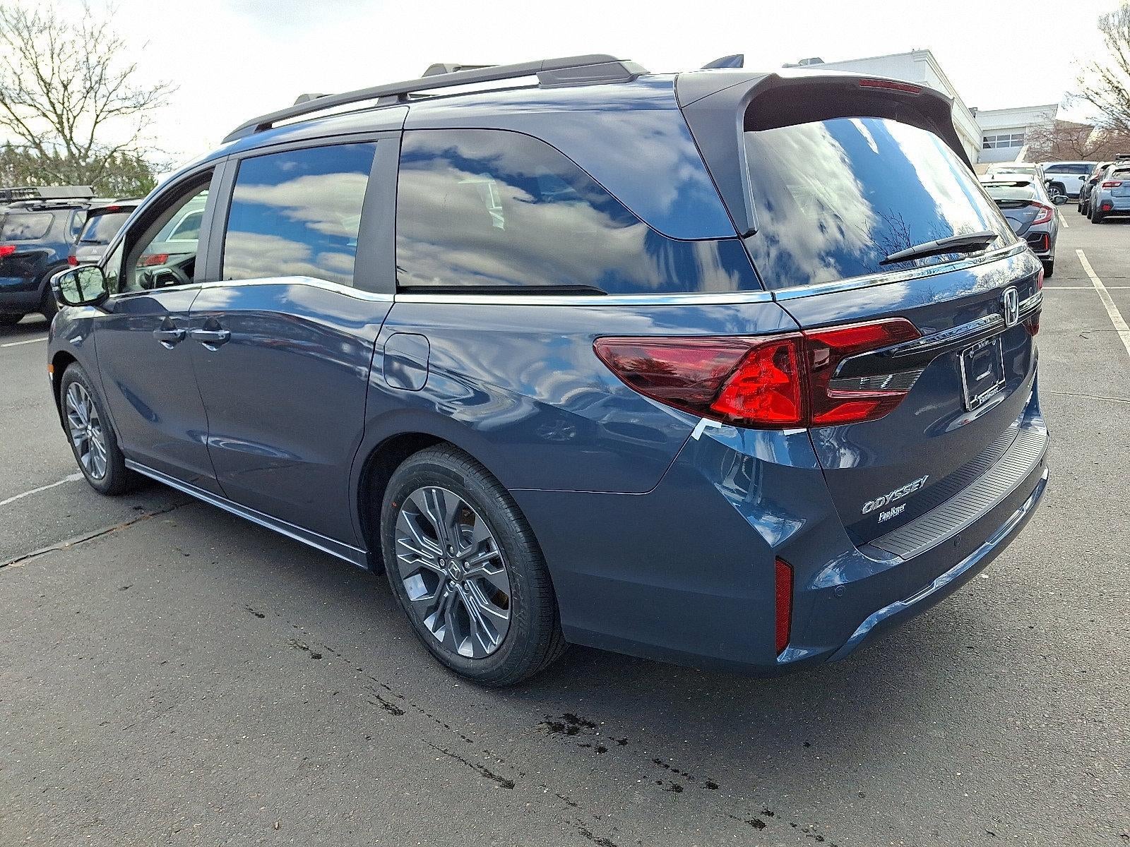 2026 Honda Odyssey Touring Auto