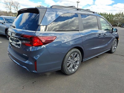 2026 Honda Odyssey Touring Auto