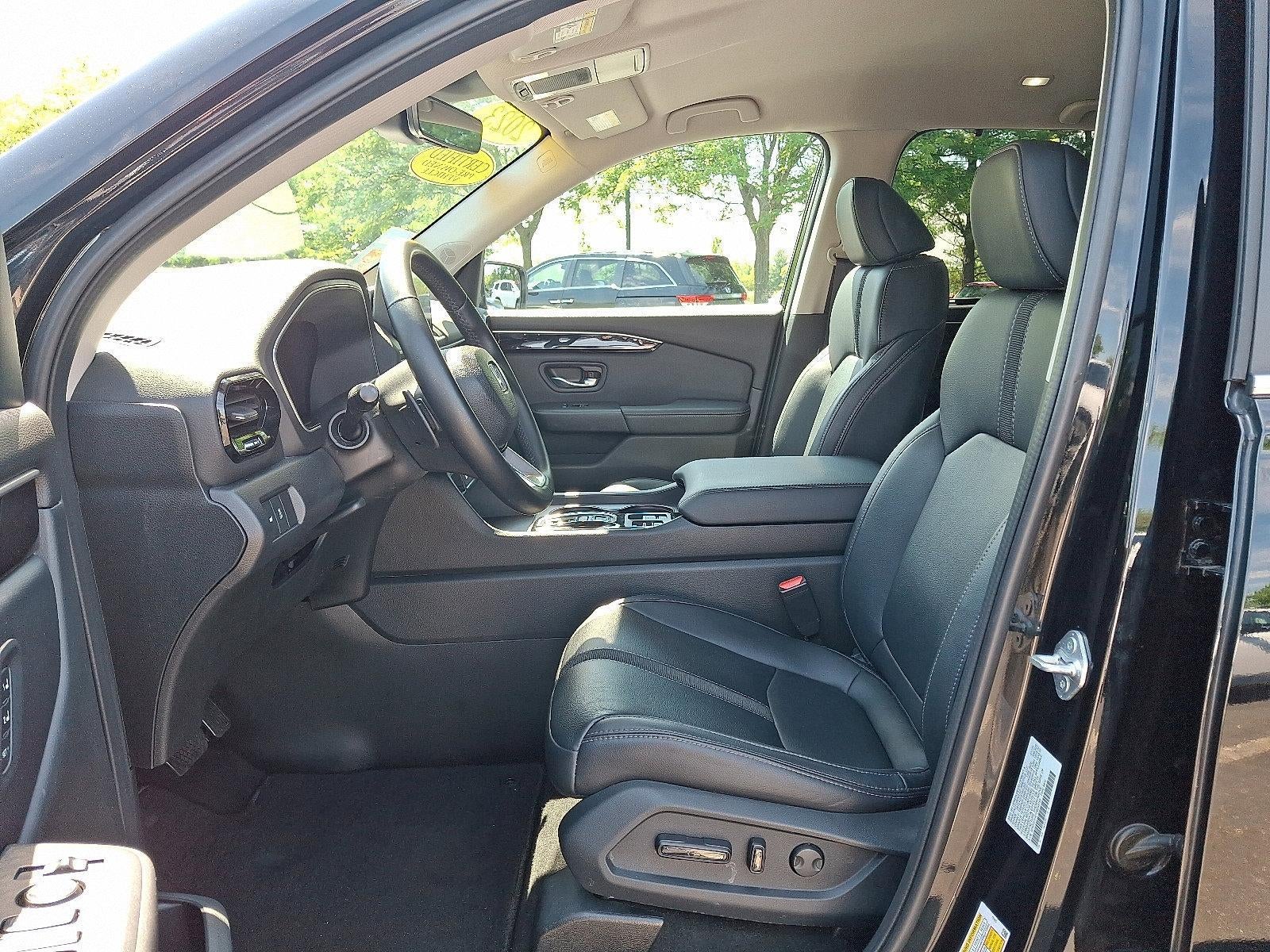 2023 Honda Pilot EX-L 8 Passenger AWD