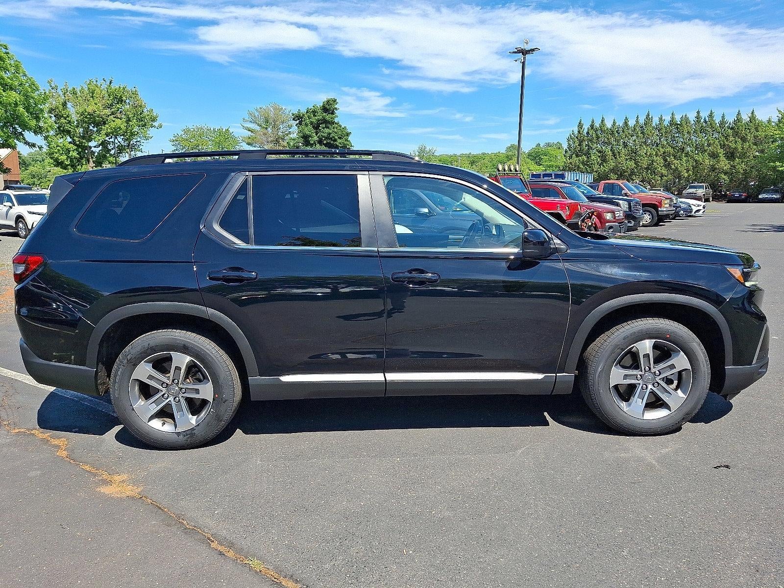 2023 Honda Pilot EX-L 8 Passenger AWD