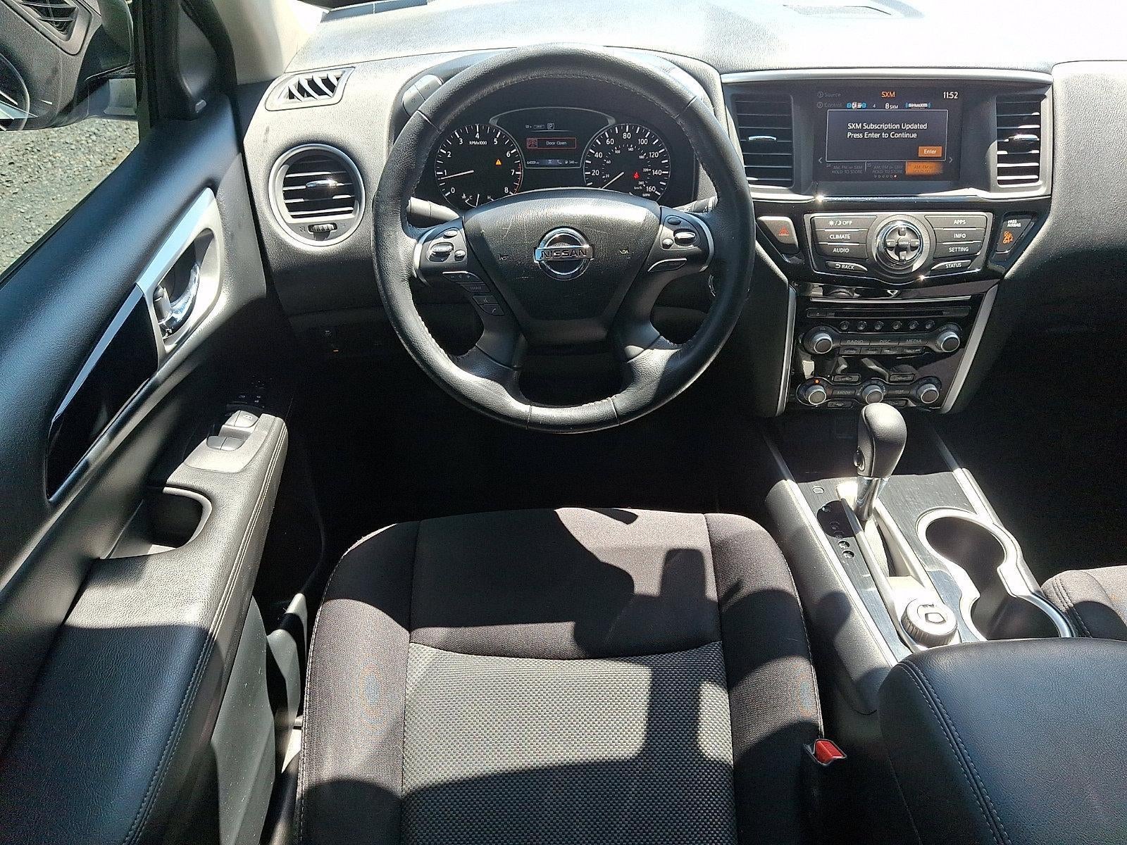 2019 Nissan Pathfinder 4x4 SV