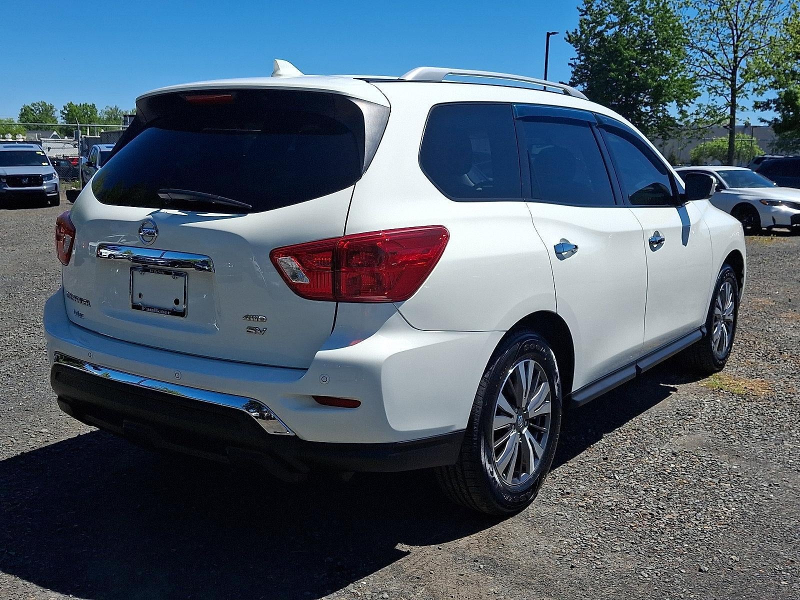 2019 Nissan Pathfinder 4x4 SV