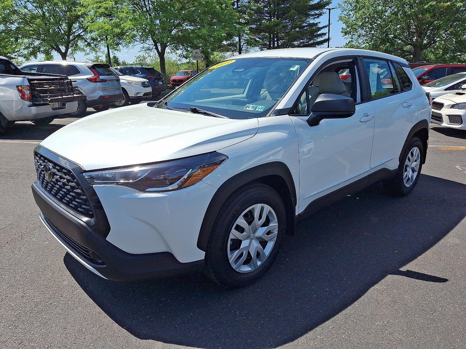 2023 Toyota Corolla Cross L 4WD (Natl)