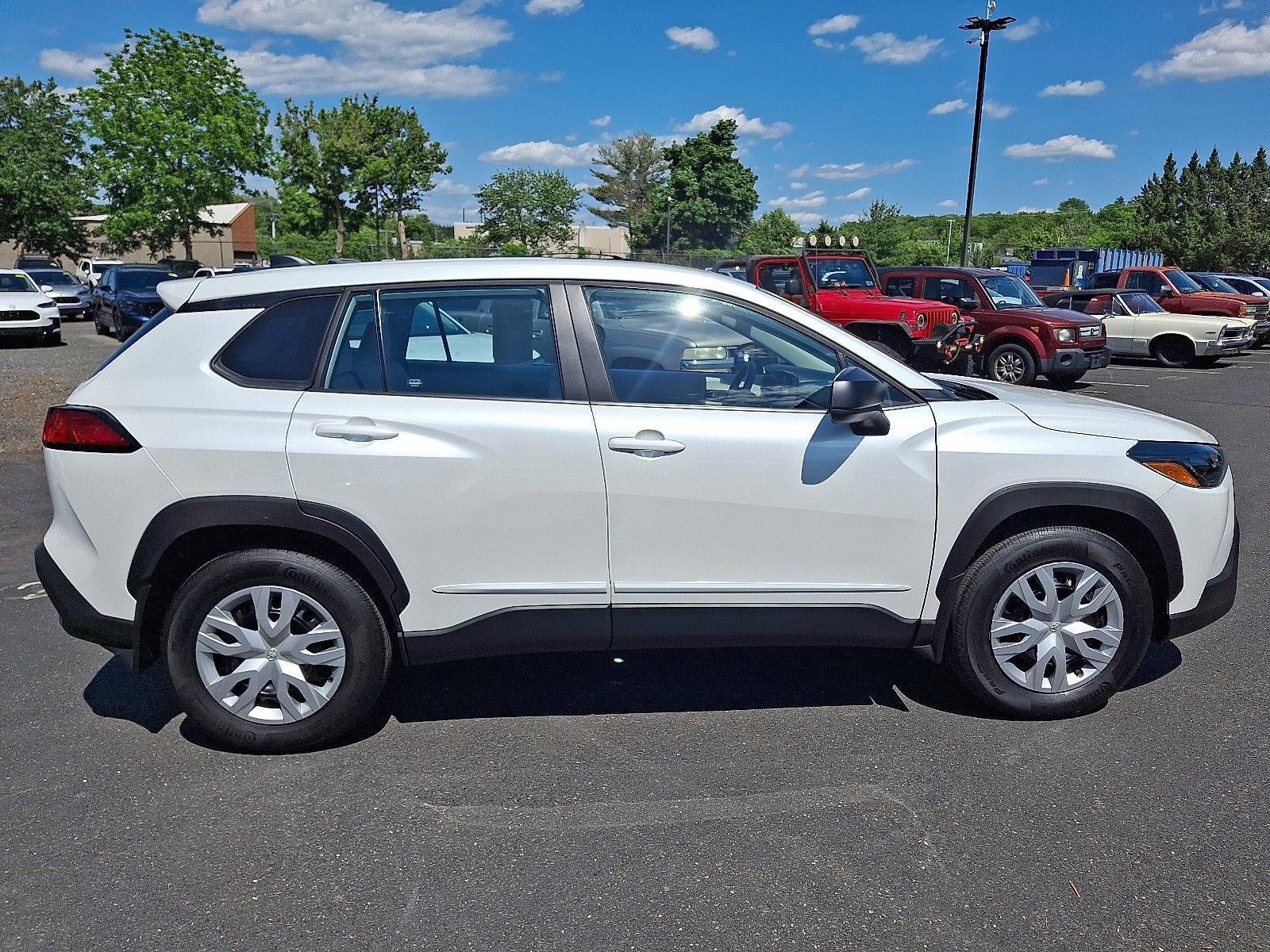 2023 Toyota Corolla Cross L 4WD (Natl)