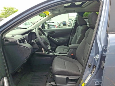 2023 Toyota Corolla Cross LE 4WD (Natl)
