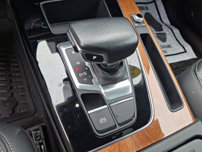 2022 Audi Q5 S line Premium 45 TFSI quattro
