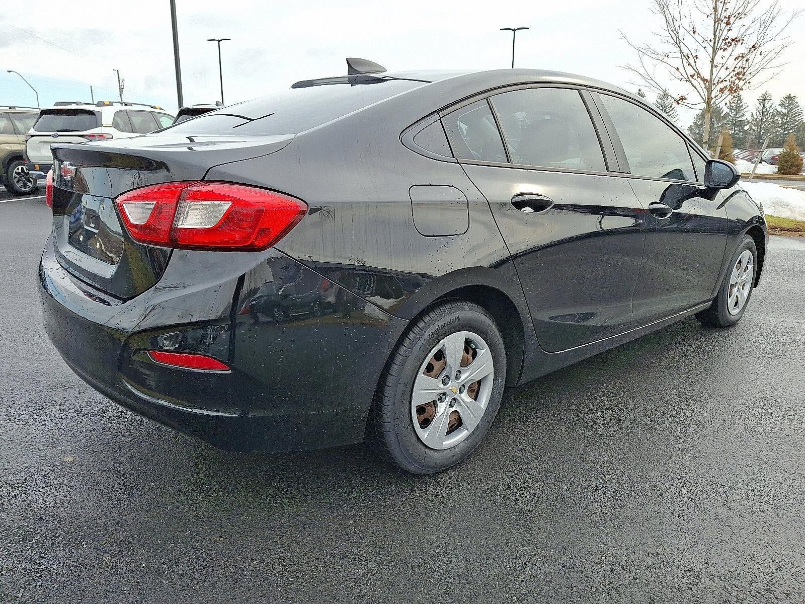 2018 Chevrolet Cruze Sedan LS (Automatic)