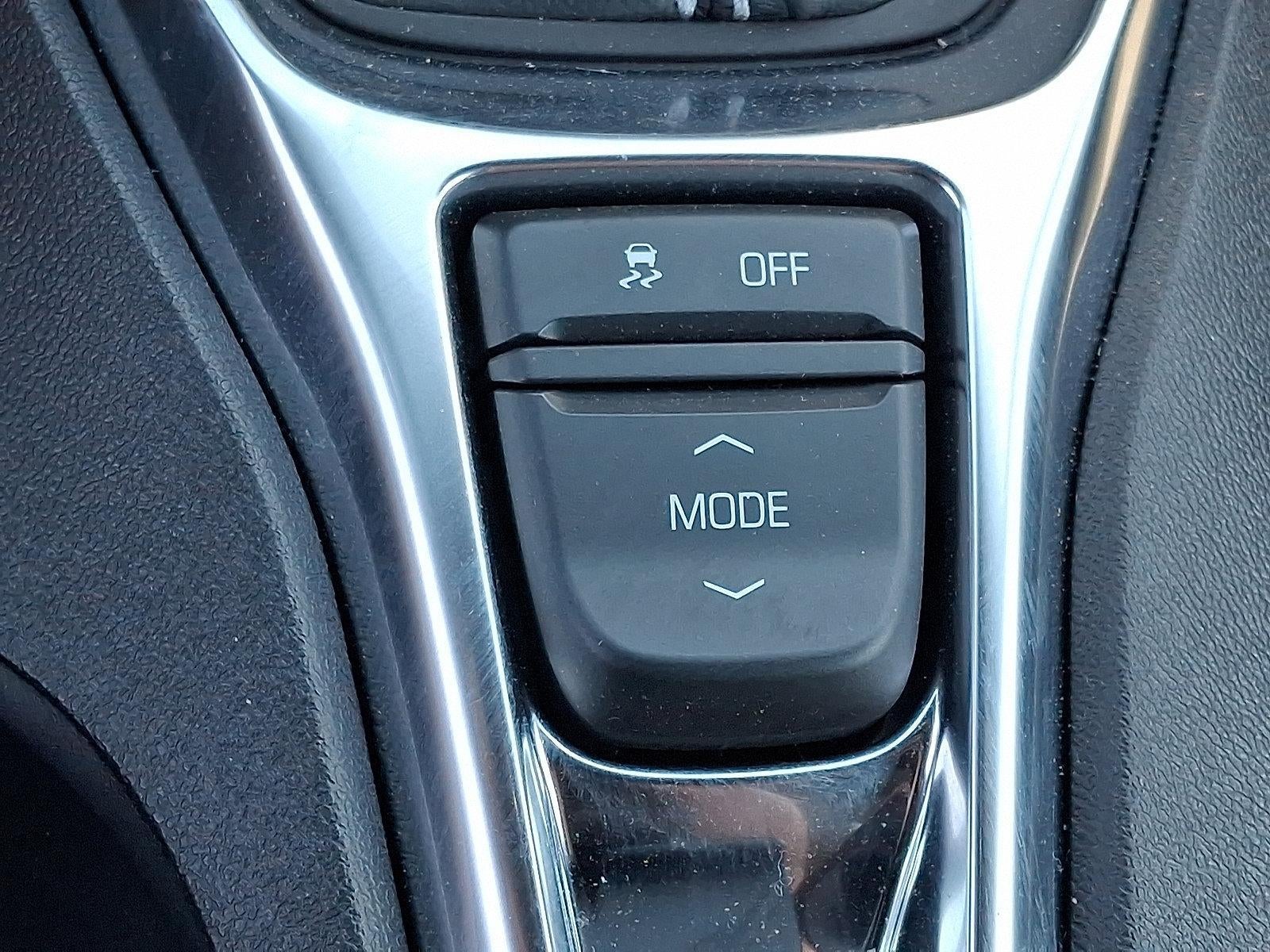 2023 Chevrolet Camaro 2dr Coupe 1LT