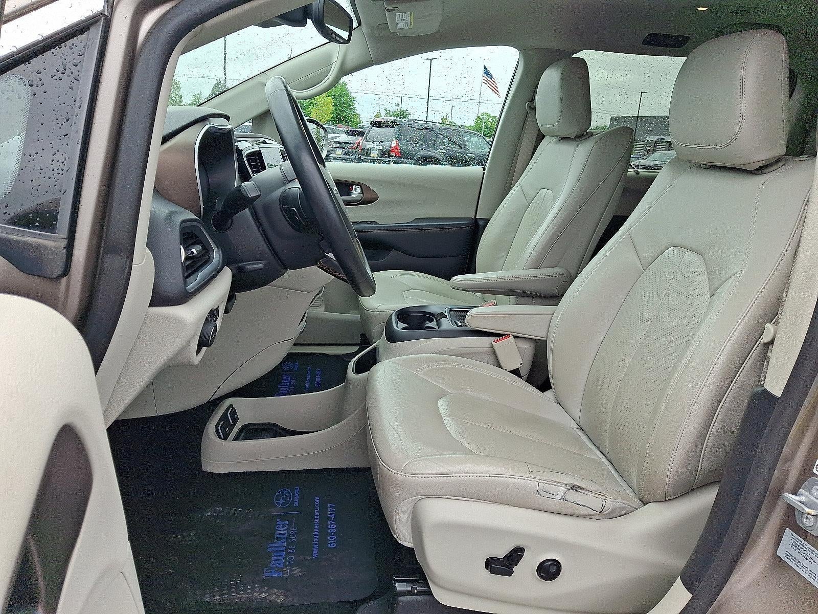 2017 Chrysler Pacifica Touring-L Plus FWD
