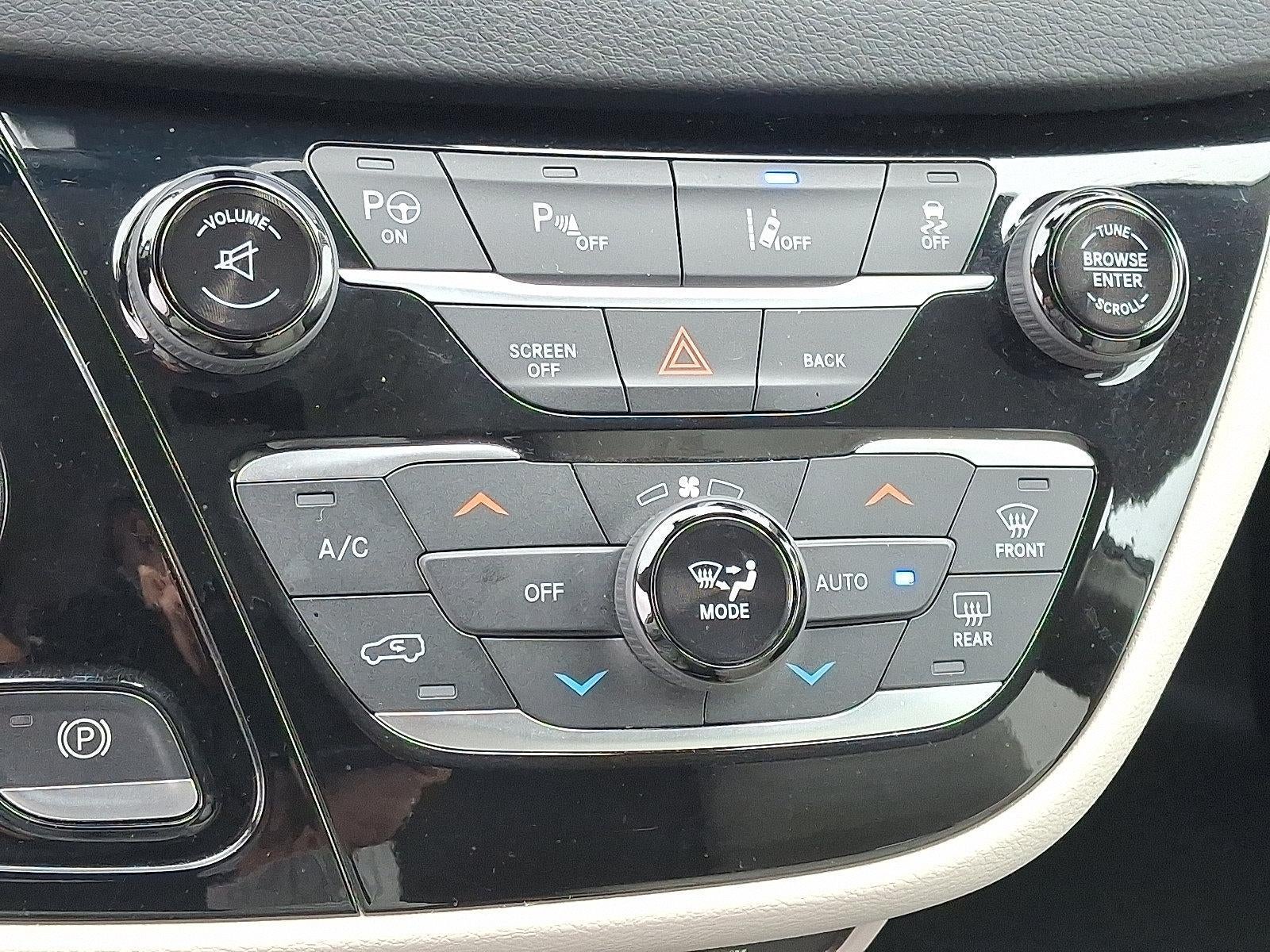 2017 Chrysler Pacifica Touring-L Plus FWD