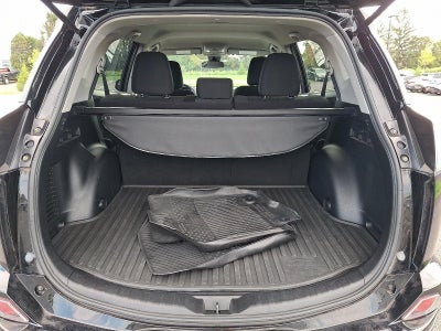 2017 Toyota RAV4 LE AWD (Natl)