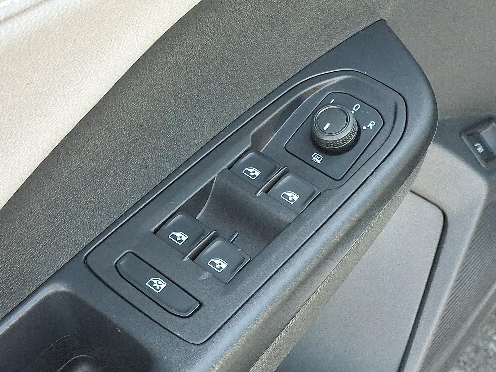 2024 Volkswagen Taos SE 4MOTION