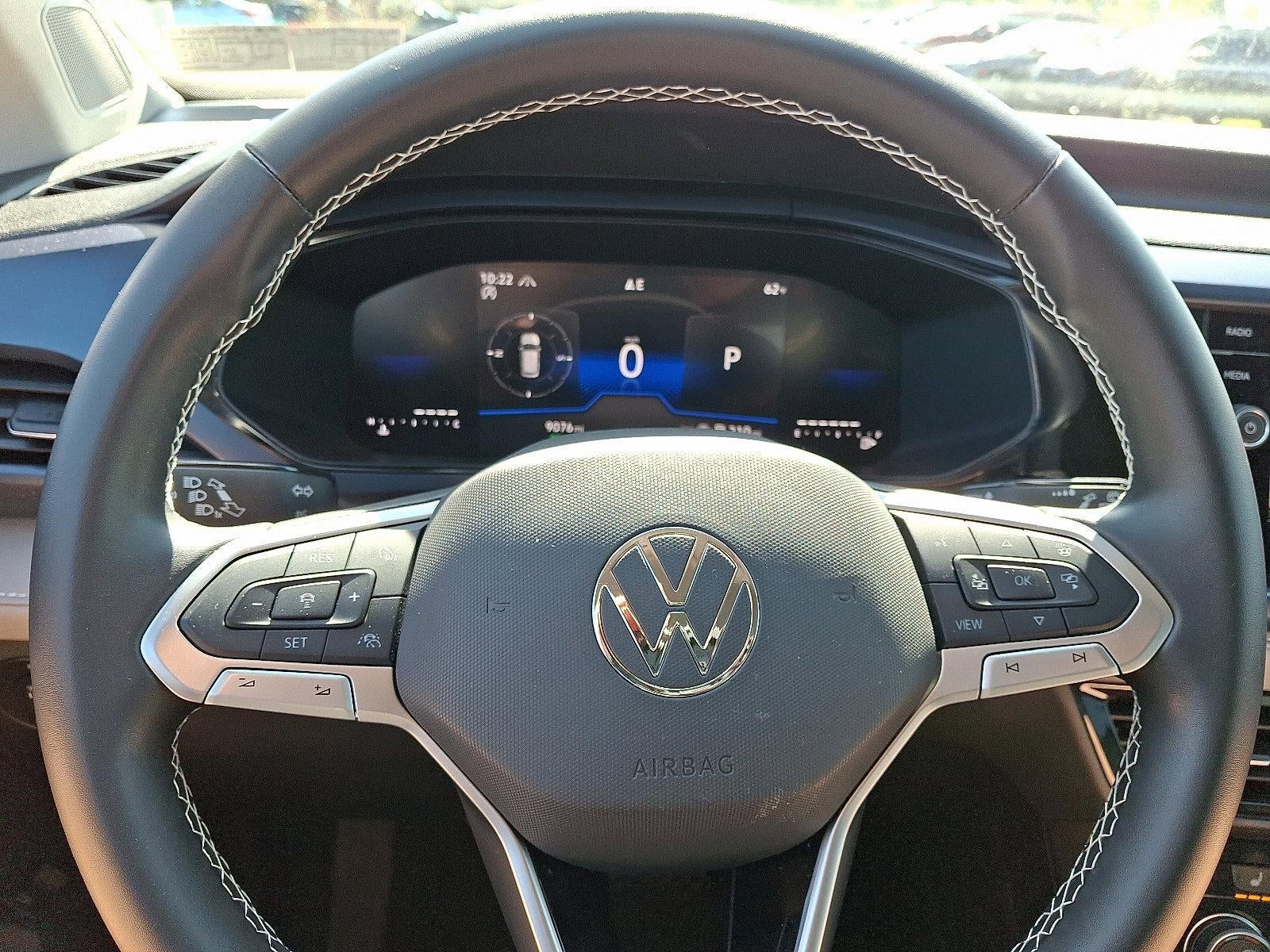 2024 Volkswagen Taos SE 4MOTION
