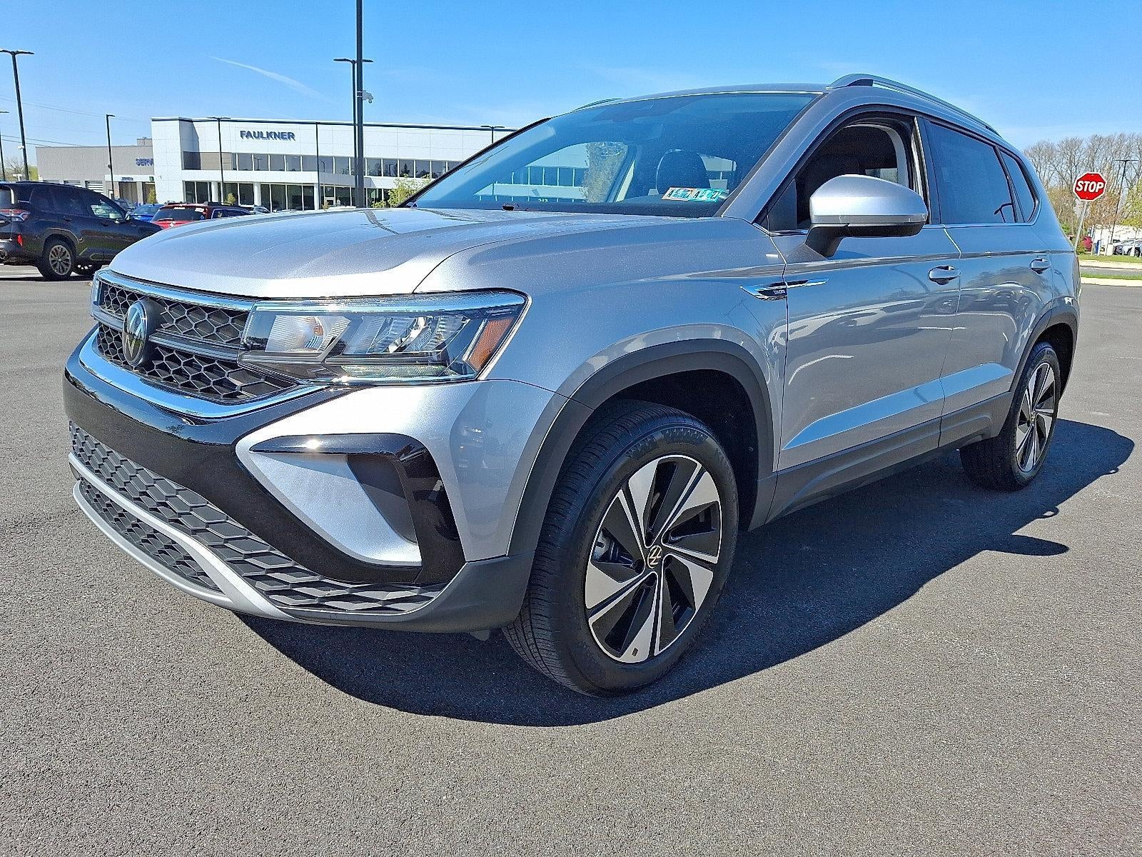 2024 Volkswagen Taos SE 4MOTION