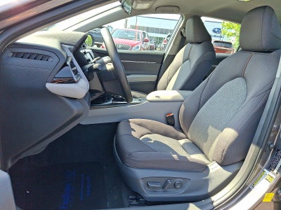2019 Toyota Camry Hybrid LE CVT (Natl)