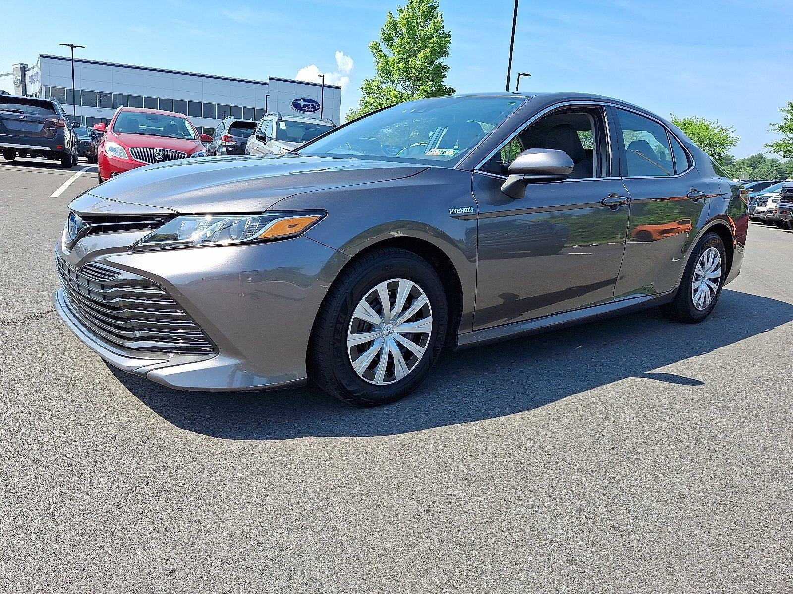 2019 Toyota Camry Hybrid LE CVT (Natl)