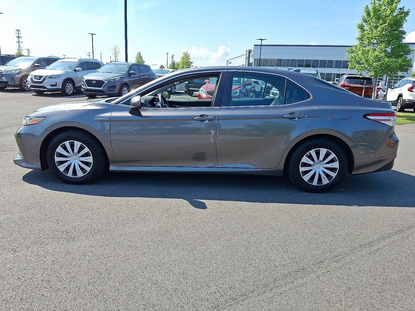 2019 Toyota Camry Hybrid LE CVT (Natl)