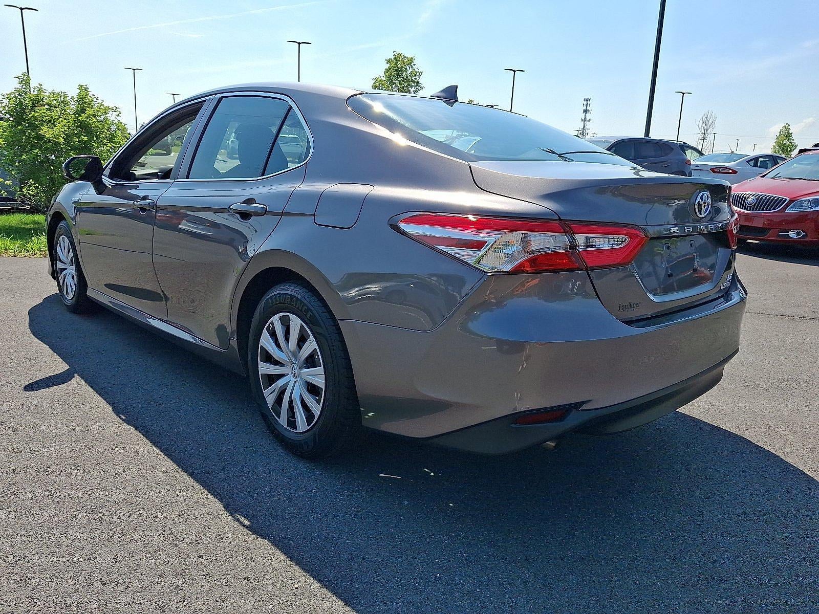 2019 Toyota Camry Hybrid LE CVT (Natl)