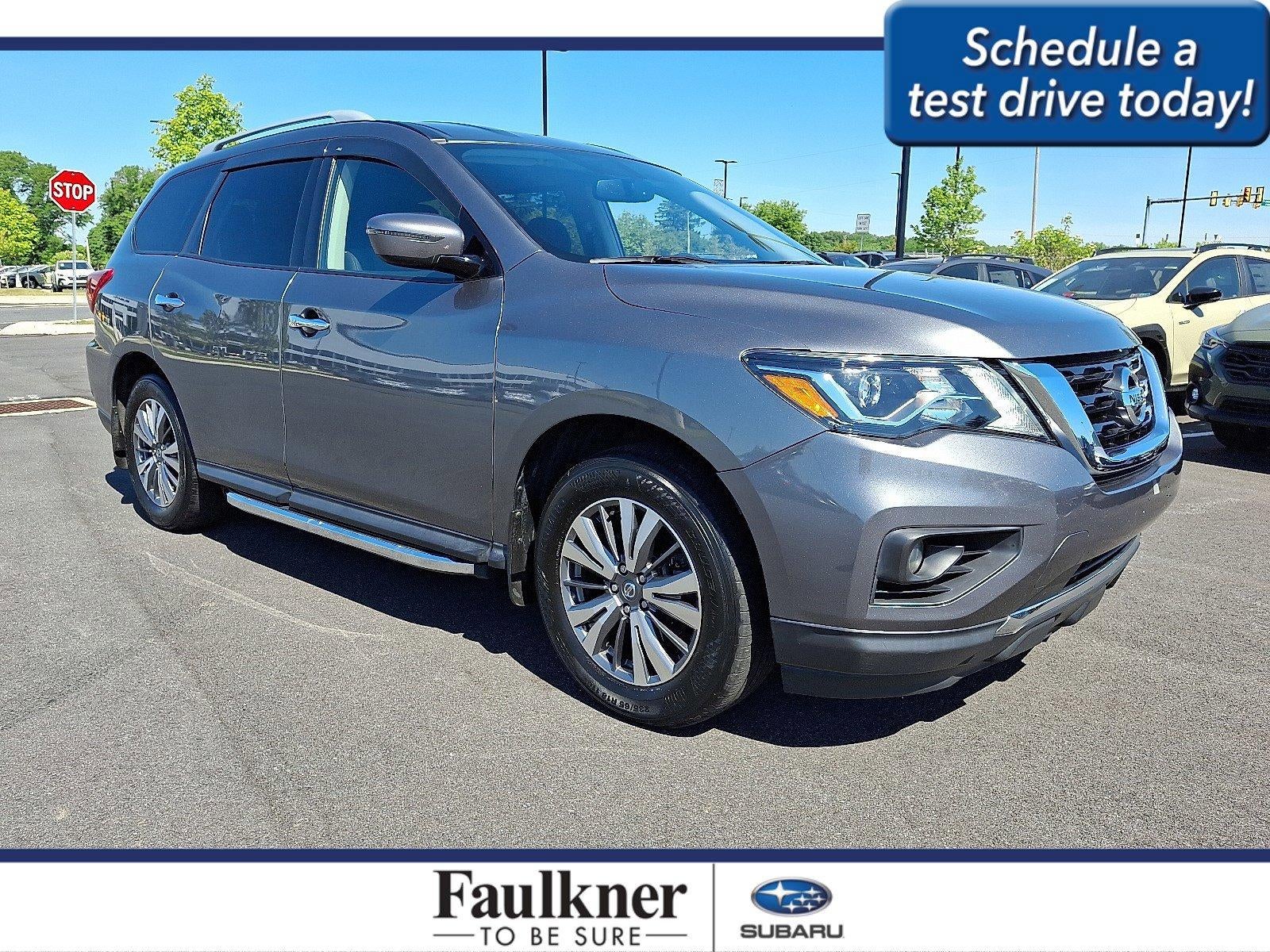 2020 Nissan Pathfinder 4x4 SV