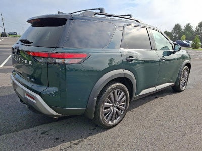 2023 Nissan Pathfinder SL 4WD