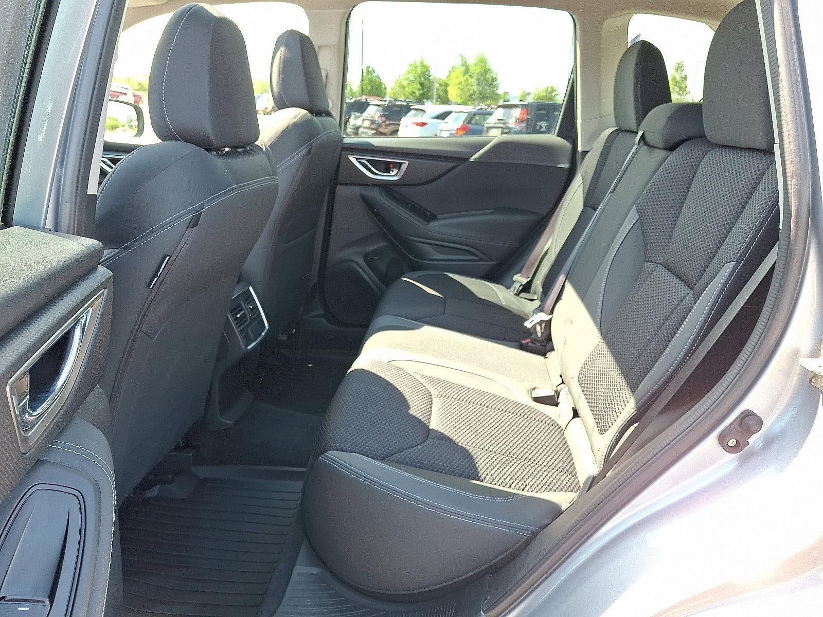 2023 Subaru Forester Premium CVT