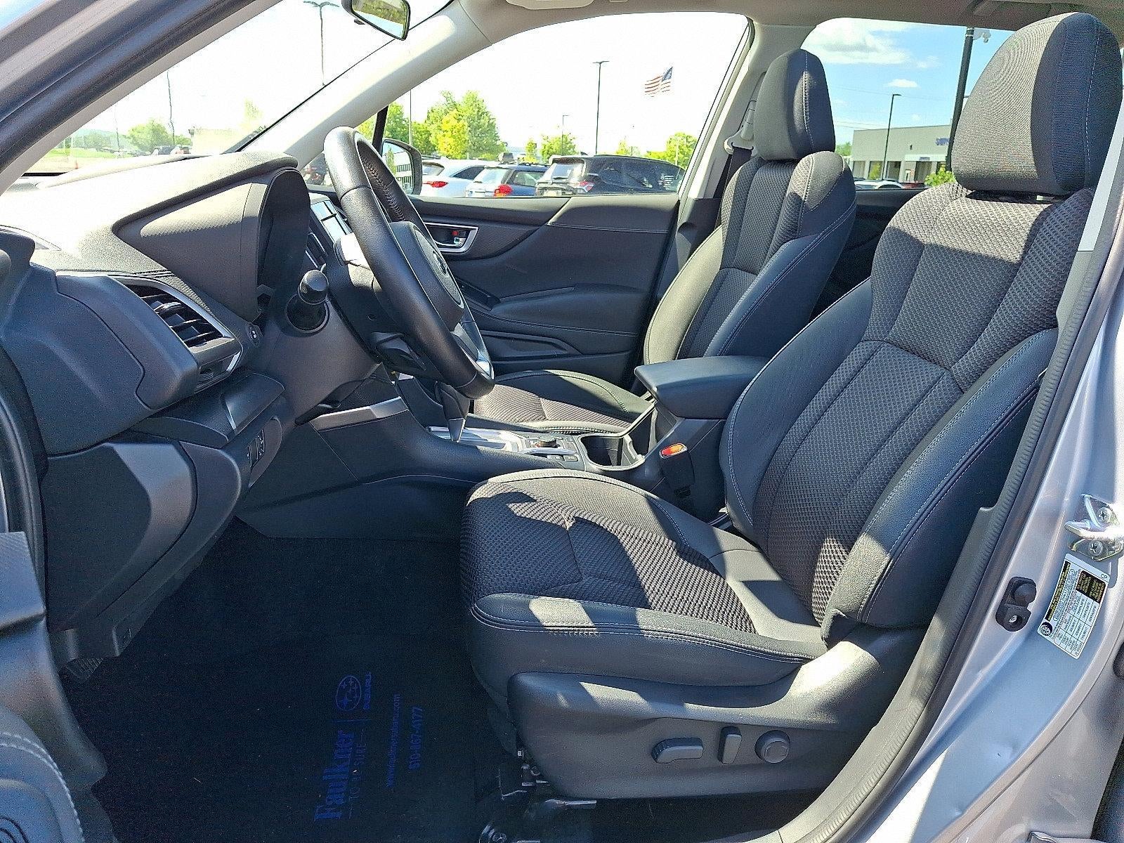 2023 Subaru Forester Premium CVT