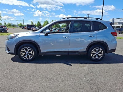 2023 Subaru Forester Premium CVT
