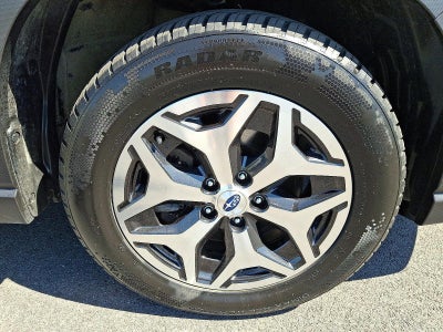 2023 Subaru Forester Premium CVT
