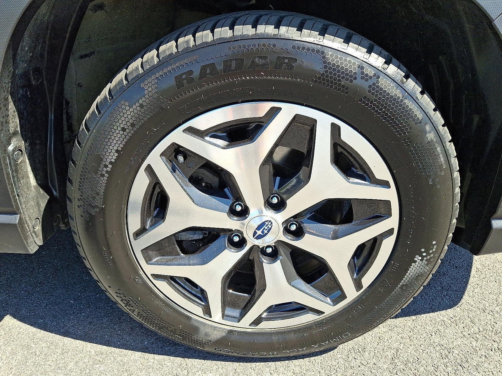 2023 Subaru Forester Premium CVT