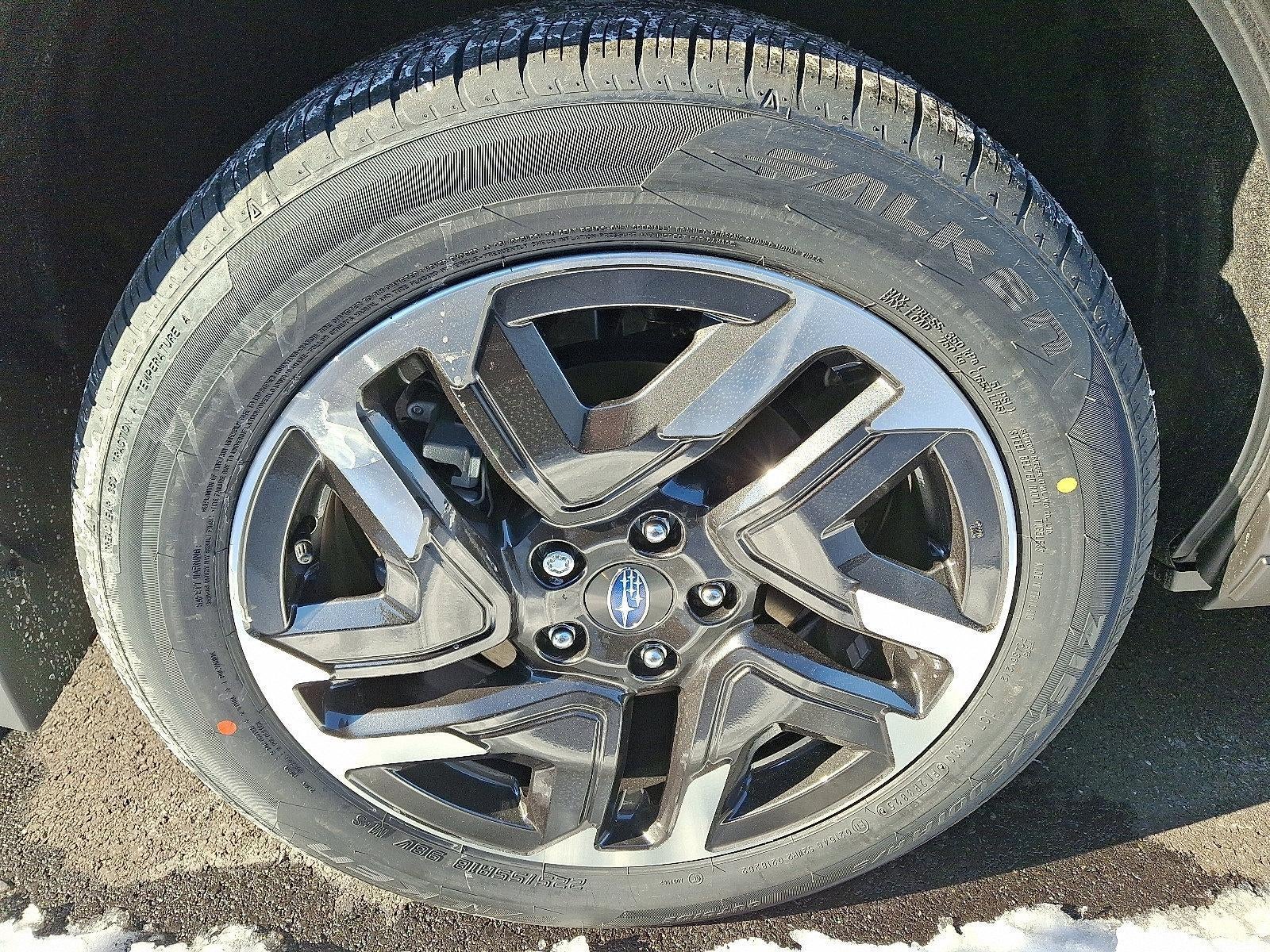 2025 Subaru Forester Limited Hybrid AWD