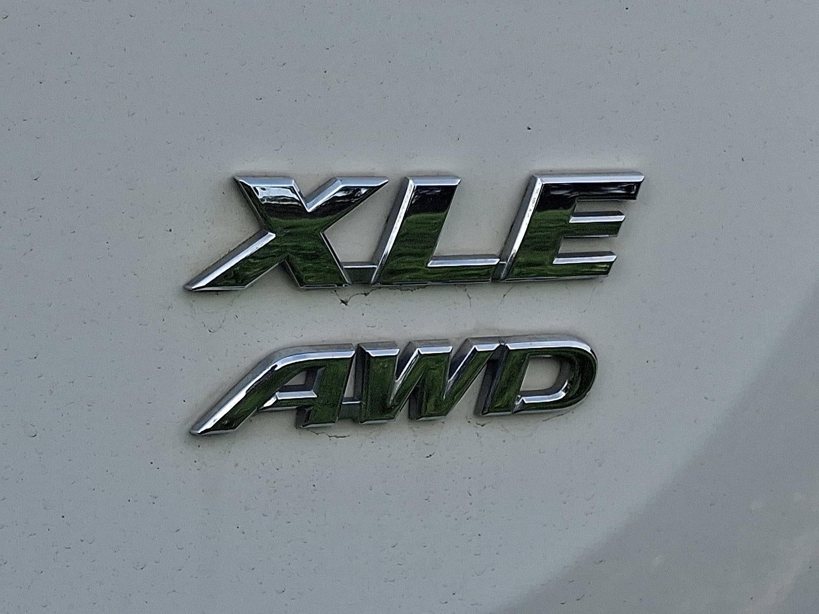 2015 Toyota RAV4 AWD 4dr XLE (Natl)