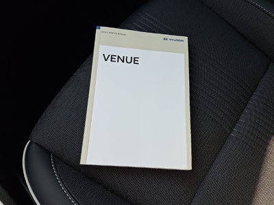 2025 Hyundai VENUE Limited IVT